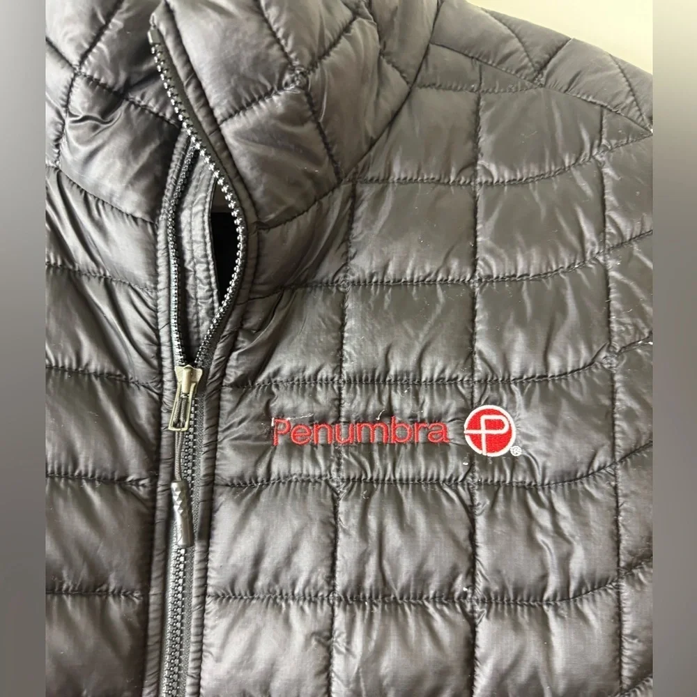 the North Face Quilted Vest Men’s Large Thermoball Eco Black Packable corp logo